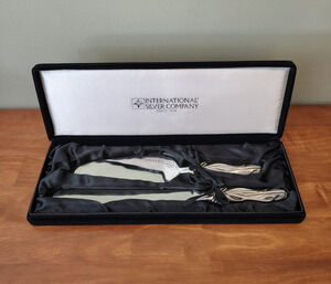 International Silver Company Bridal/Wedding Cake Serving Set Ribbon New in Box